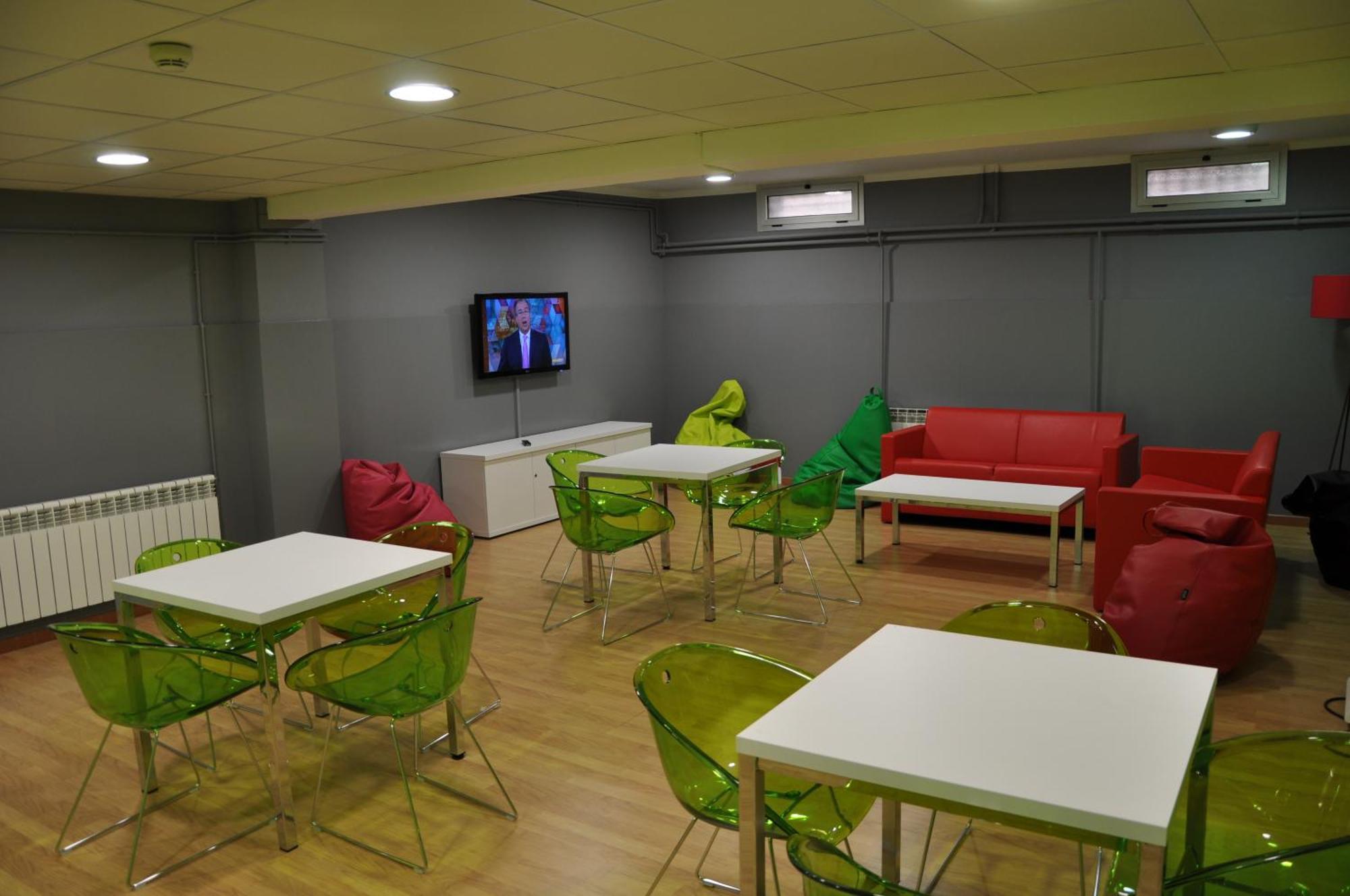 Residencia Universitaria Resa Sant Jordi Tarragona Buitenkant foto