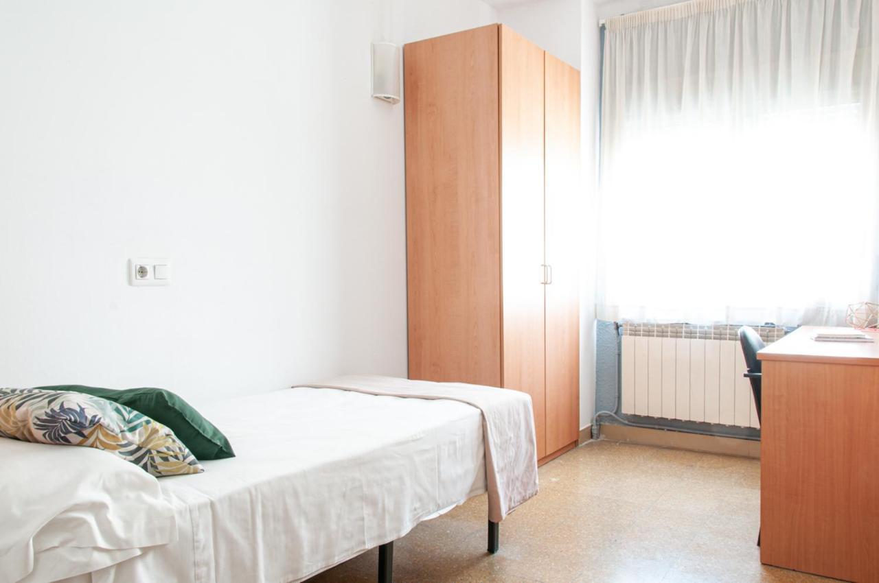 Residencia Universitaria Resa Sant Jordi Tarragona Buitenkant foto