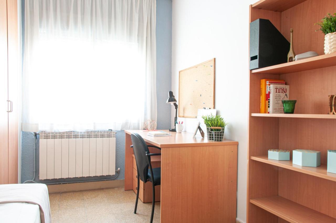 Residencia Universitaria Resa Sant Jordi Tarragona Buitenkant foto